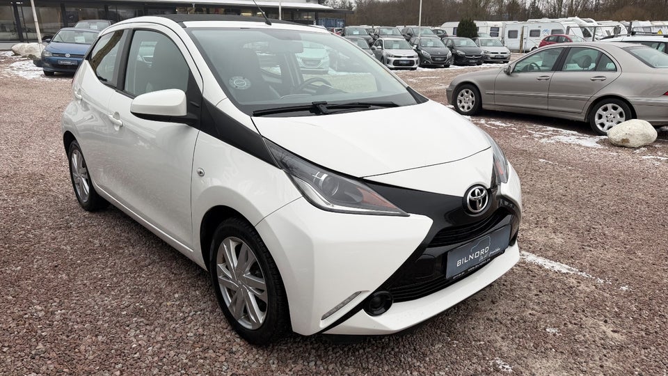 Toyota Aygo 1,0 VVT-i x-sky 5d