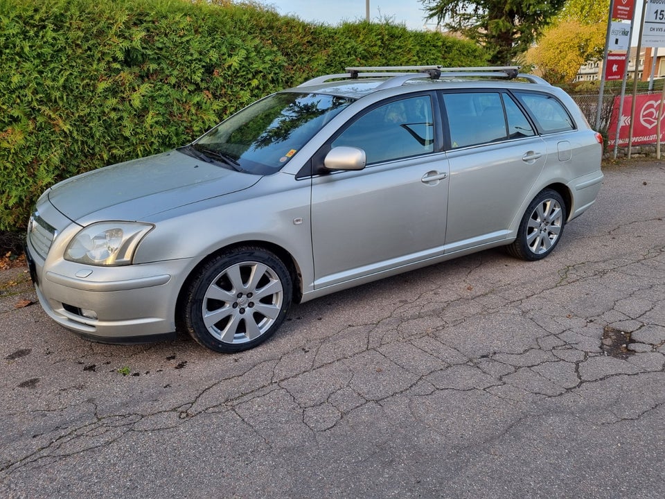 Toyota Avensis 1,8 VVT-i Sol stc. 5d