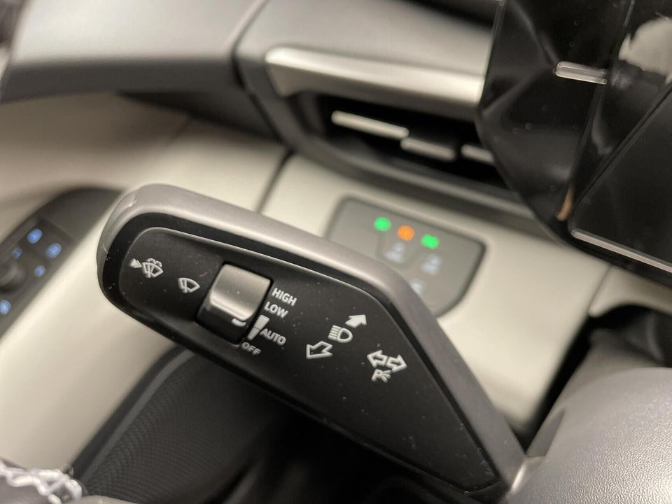 Ford Capri 82 Select Extended Range 5d