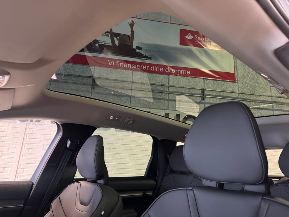 Volvo EX90 Plus 7prs 5d