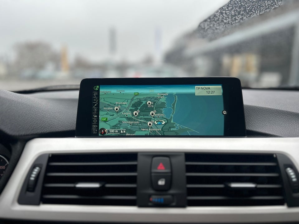 BMW 320d 2,0 Touring aut. 5d