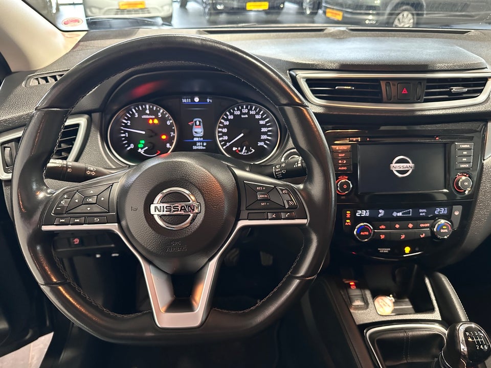 Nissan Qashqai 1,3 Dig-T 140 Tekna 5d