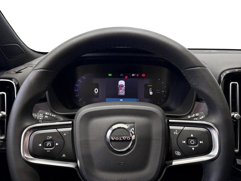 Volvo XC40 ReCharge Twin Ultimate 5d