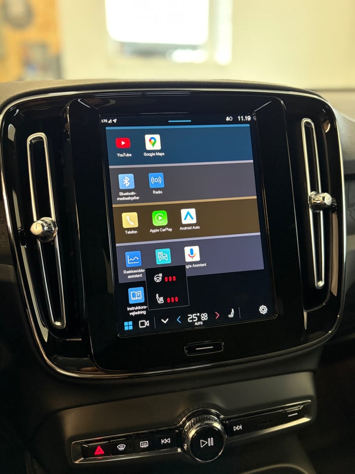 Volvo EX40 Extended Range Core 5d