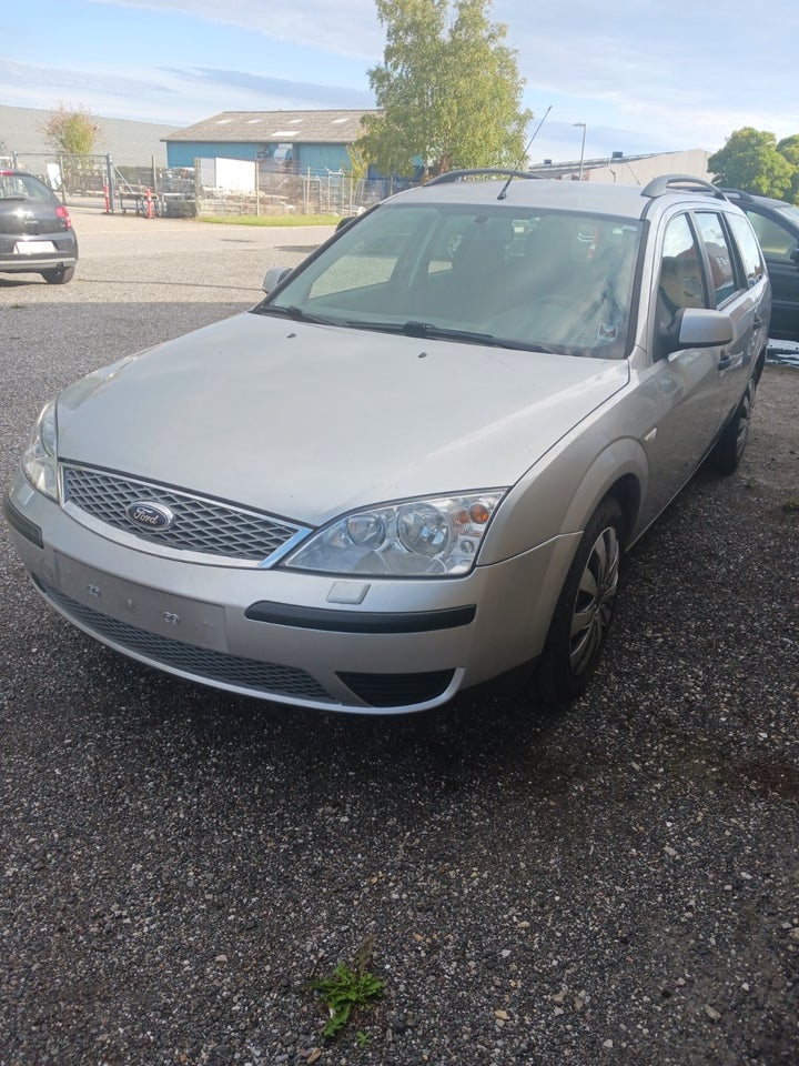 Ford Mondeo 1,8 110 Ambiente stc. 5d