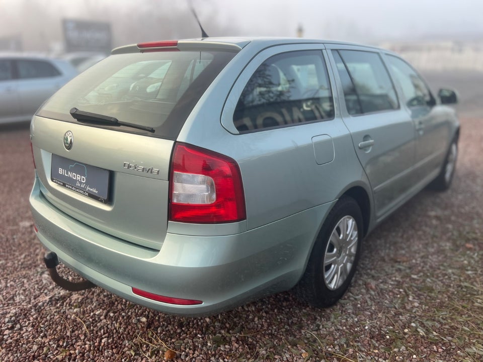 Skoda Octavia 1,4 TSi 122 Ambiente Combi 5d