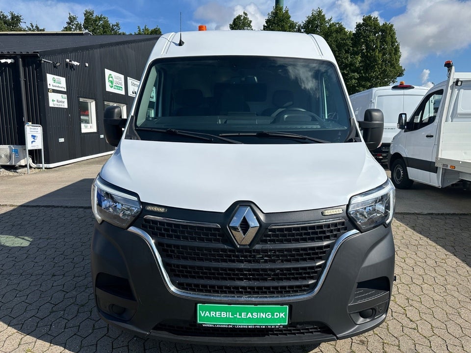Renault Master IV T33 2,3 dCi 150 L2H2 Kassevogn