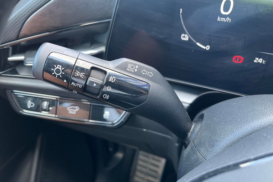Kia Niro 64 EV Premium 5d