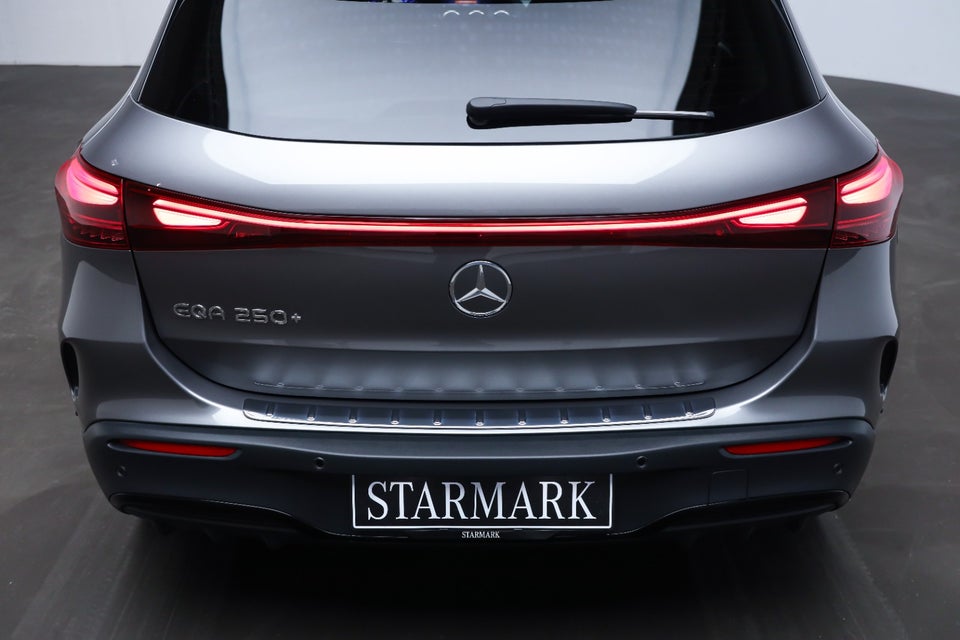 Mercedes EQA250+ AMG Advance 5d