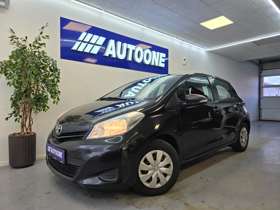 Toyota Yaris 1,0 VVT-i T1 5d