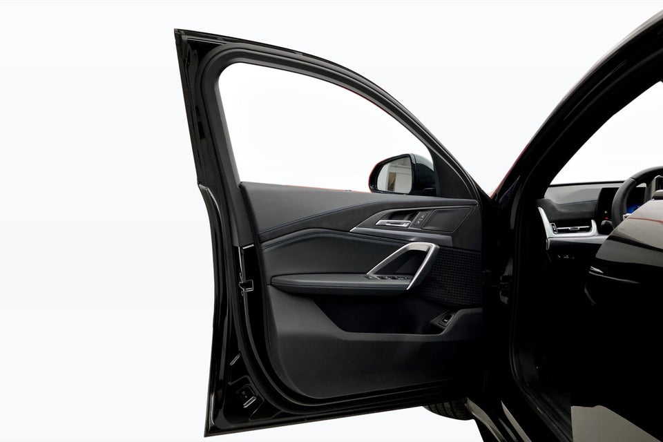 BMW iX2 xDrive30 M-Sport 5d