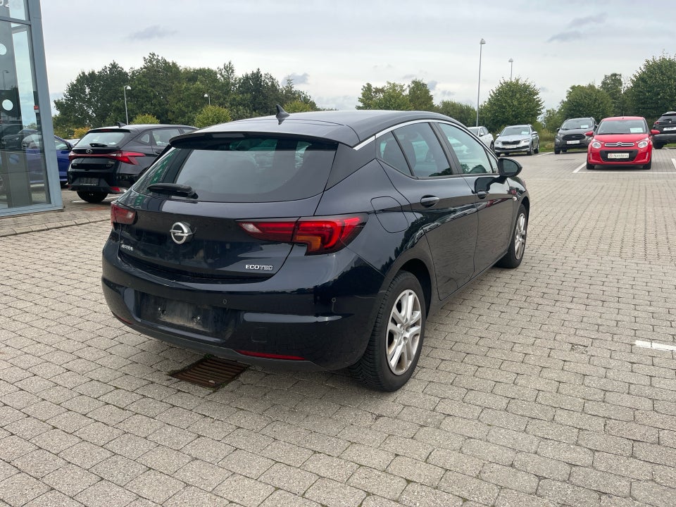 Opel Astra 1,0 T 105 Excite 5d