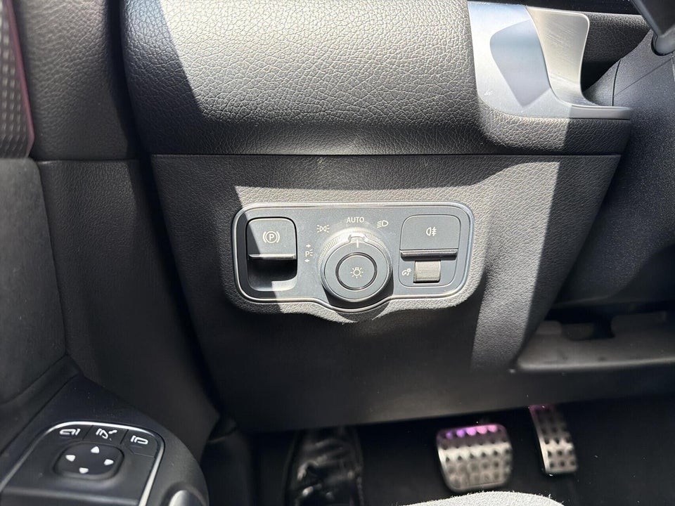 Mercedes EQB250 AMG Line 5d