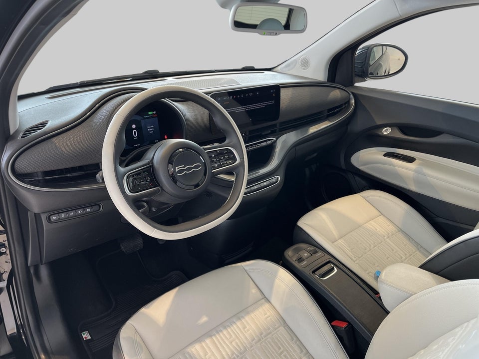 Fiat 500e 42 la Prima Sky 3d