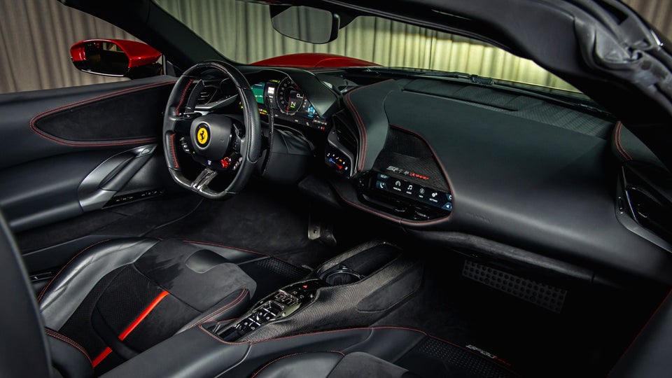 Ferrari SF90 Spider 4,0 DCT 2d