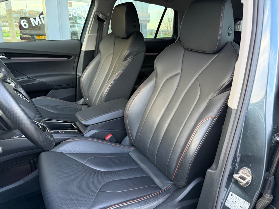 Skoda Enyaq 80 iV Selection Suite 5d
