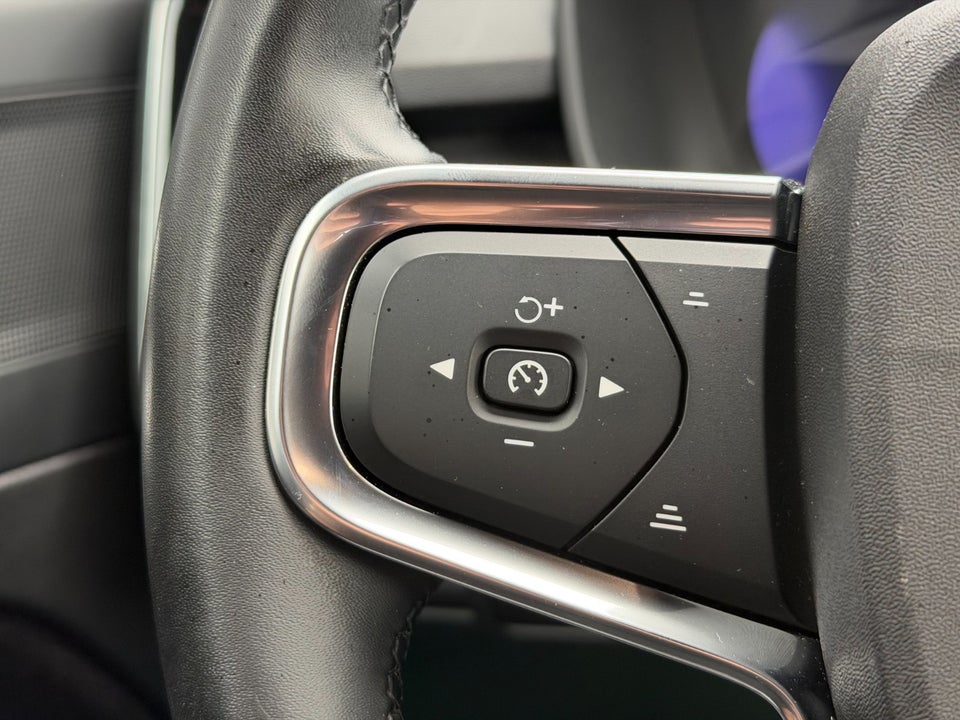 Volvo XC40 P6 ReCharge Core 5d