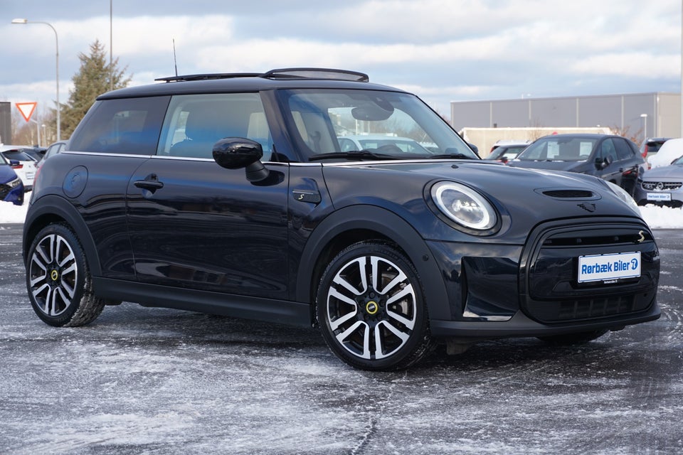 MINI Cooper SE Edition Premium Plus 3d