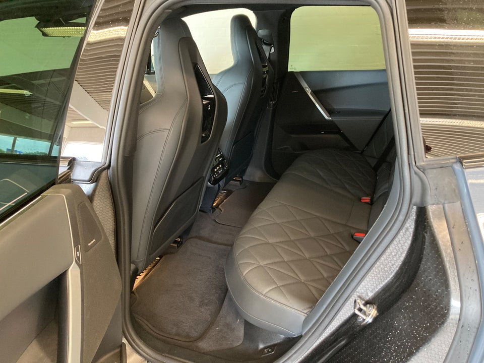 BMW iX xDrive60 M-Sport 5d