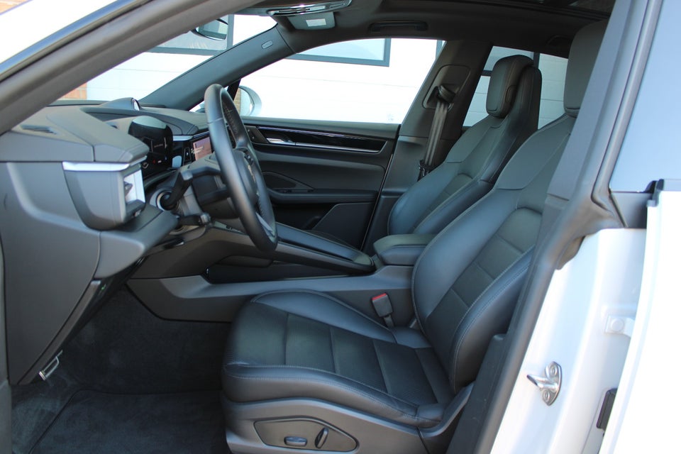 Porsche Macan 4 5d