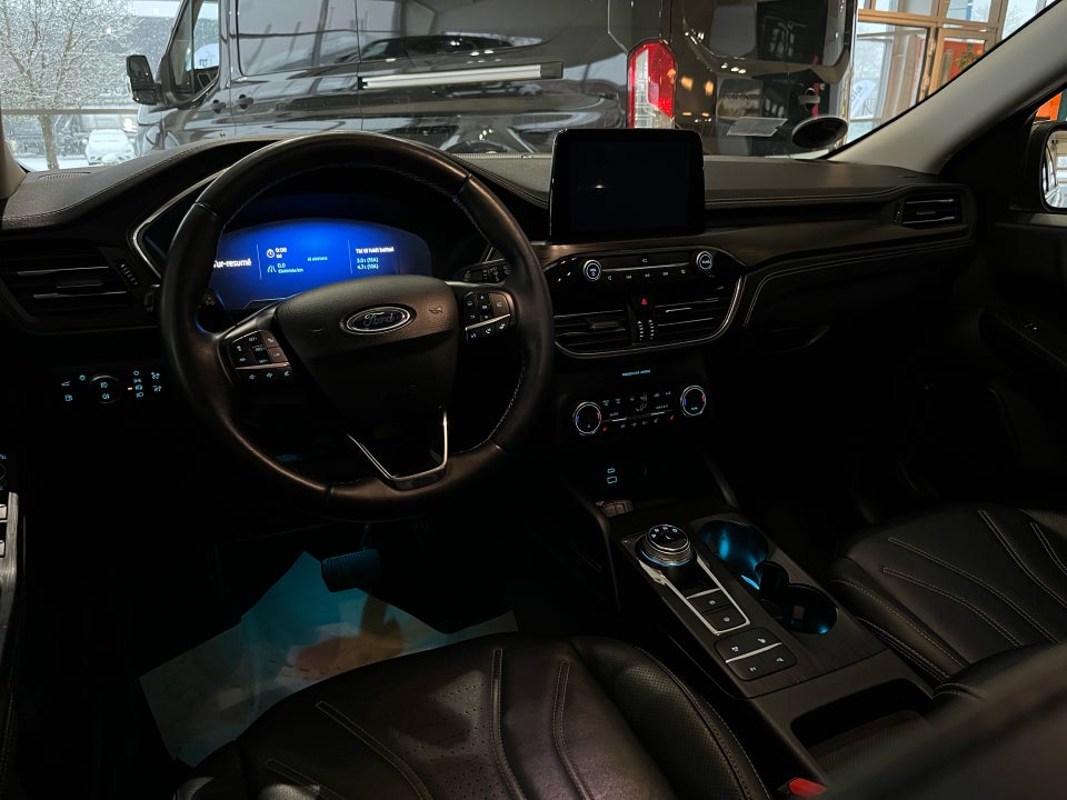 Ford Kuga 2,5 PHEV Vignale CVT 5d