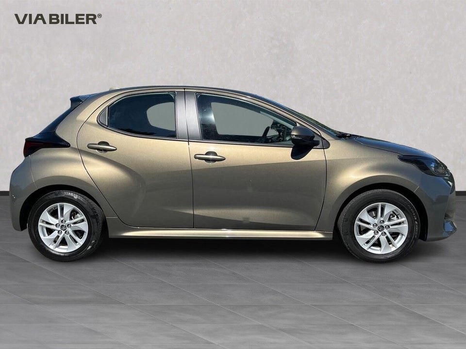 Toyota Yaris 1,5 Hybrid Active e-CVT 5d