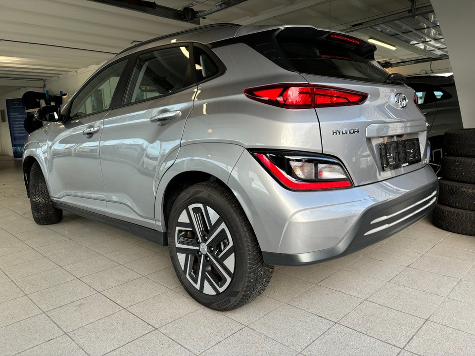 Hyundai Kona 39 EV Select 5d