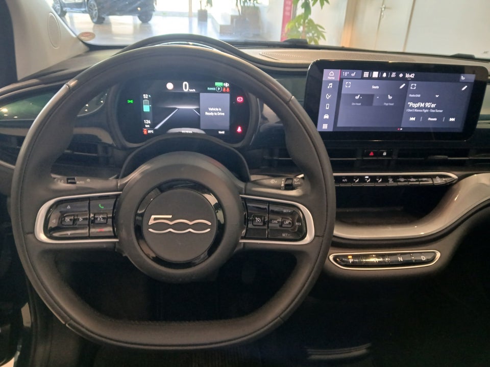 Fiat 500e 42 Lusso Cabrio 2d