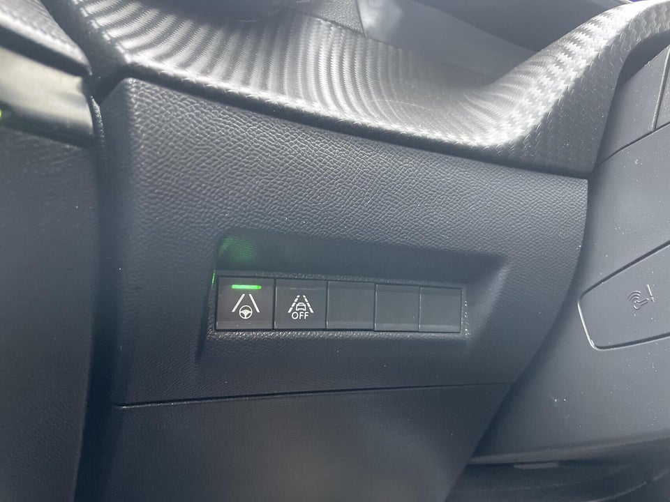 Peugeot e-208 50 GT Pack 5d