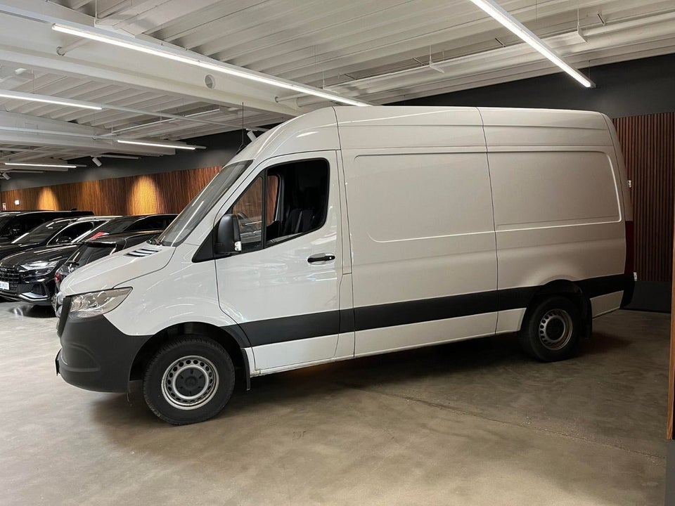 Mercedes Sprinter 317 2,0 CDi A2 Kassevogn aut. RWD