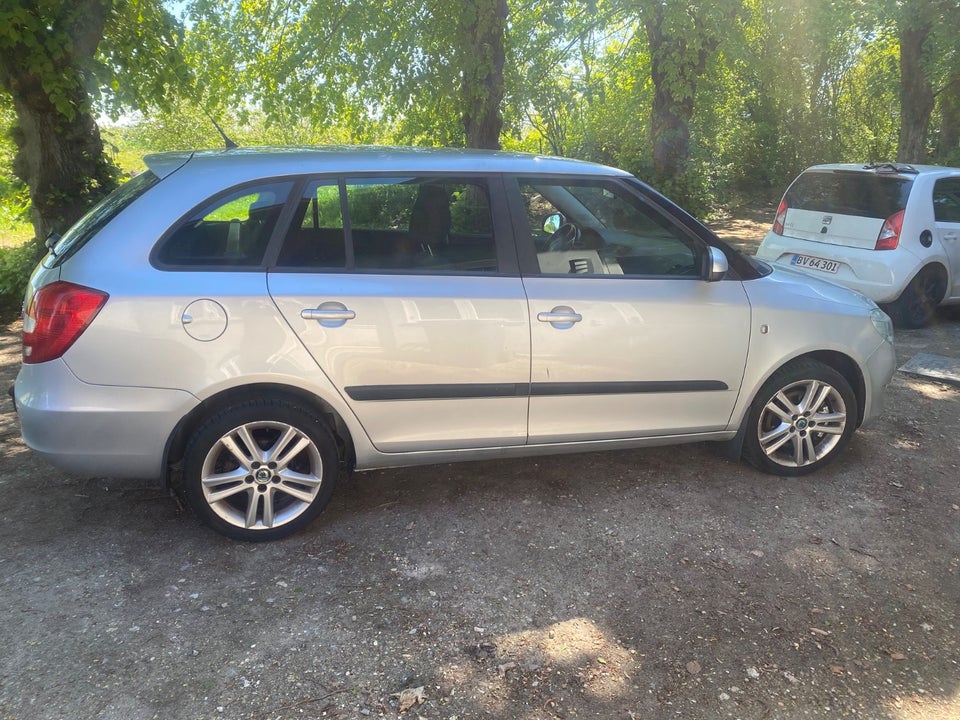 Skoda Fabia 1,2 TSi 105 Ambiente Combi DSG 5d