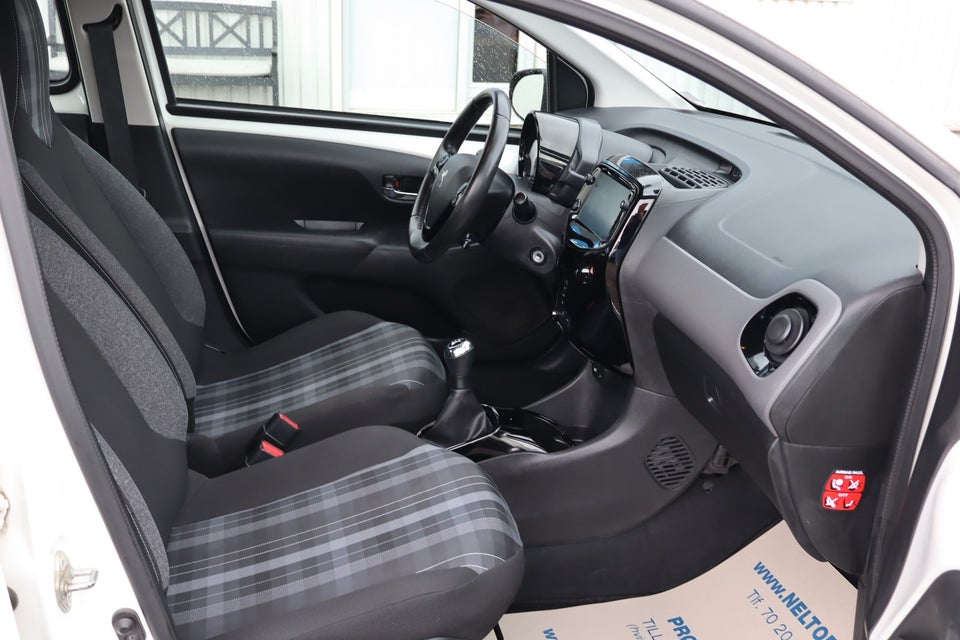 Peugeot 108 1,0 e-VTi 72 Allure+ 5d