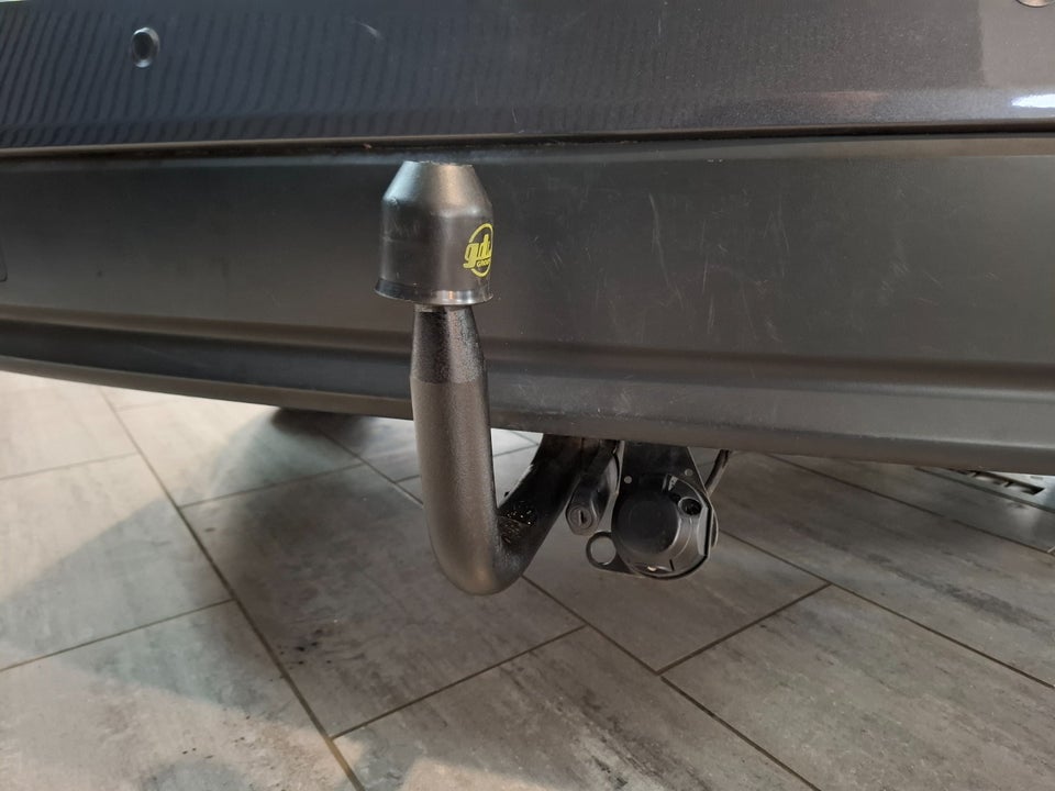 Toyota Prius 1,8 Plug-in Hybrid H4 MDS 5d