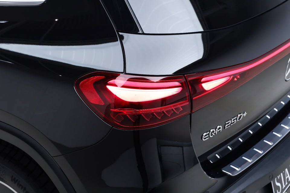 Mercedes EQA250+ AMG Advance 5d