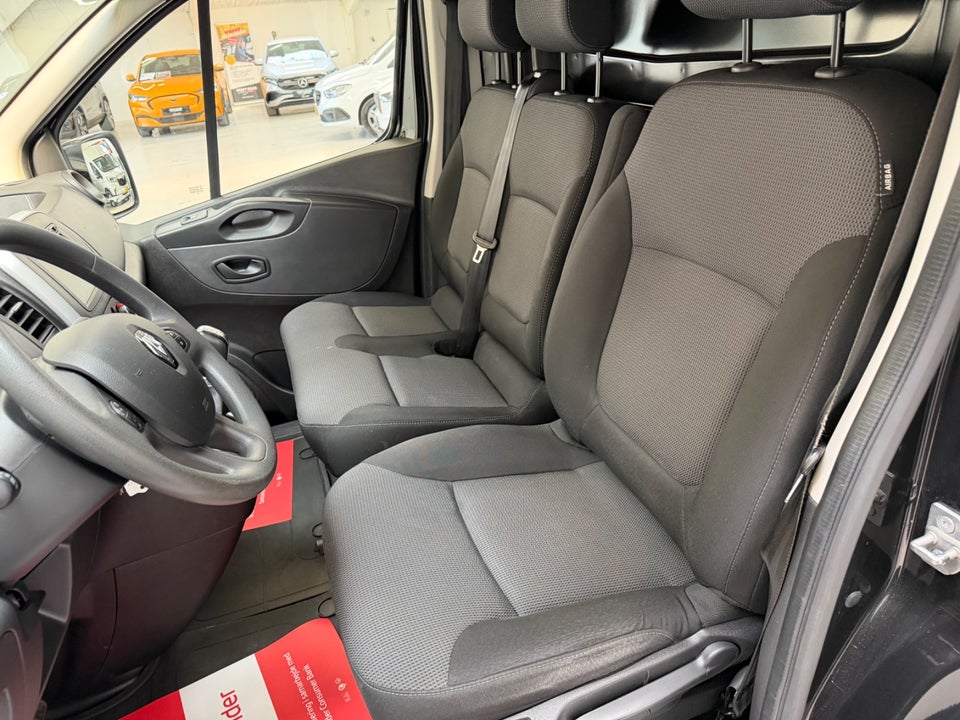 Renault Trafic T29 2,0 dCi 145 L2H1 EDC
