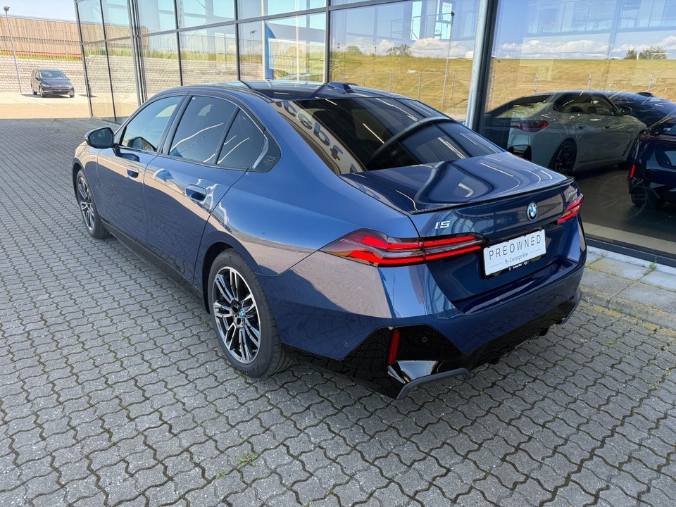 BMW i5 eDrive40 M-Sport Pro 4d