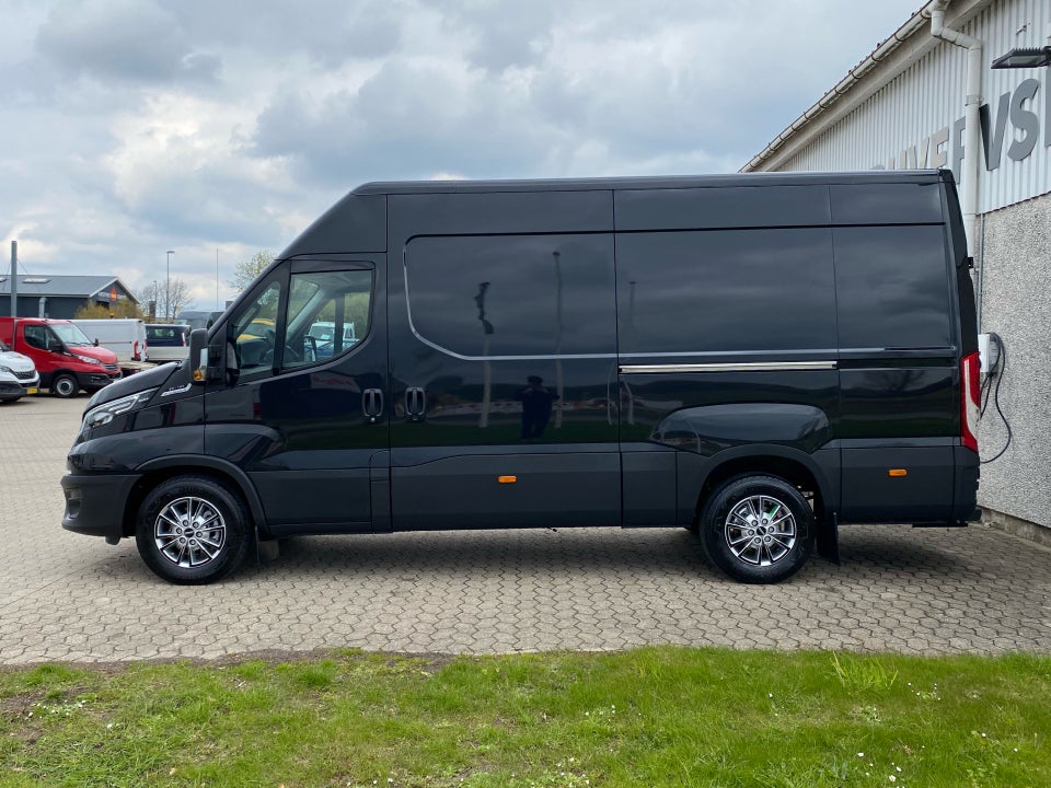 Iveco Daily 3,0 35S18 12m³ Van AG8