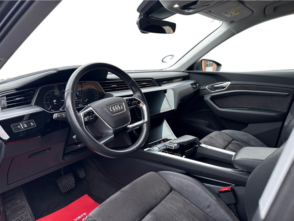 Audi e-tron 55 quattro 5d