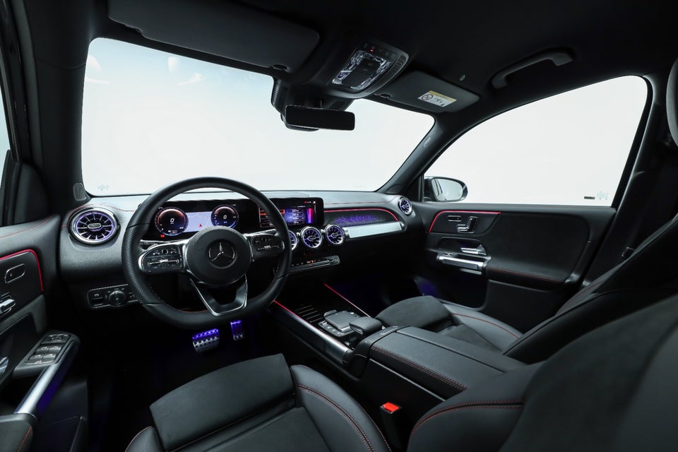 Mercedes EQB300 AMG Line 4Matic 5d