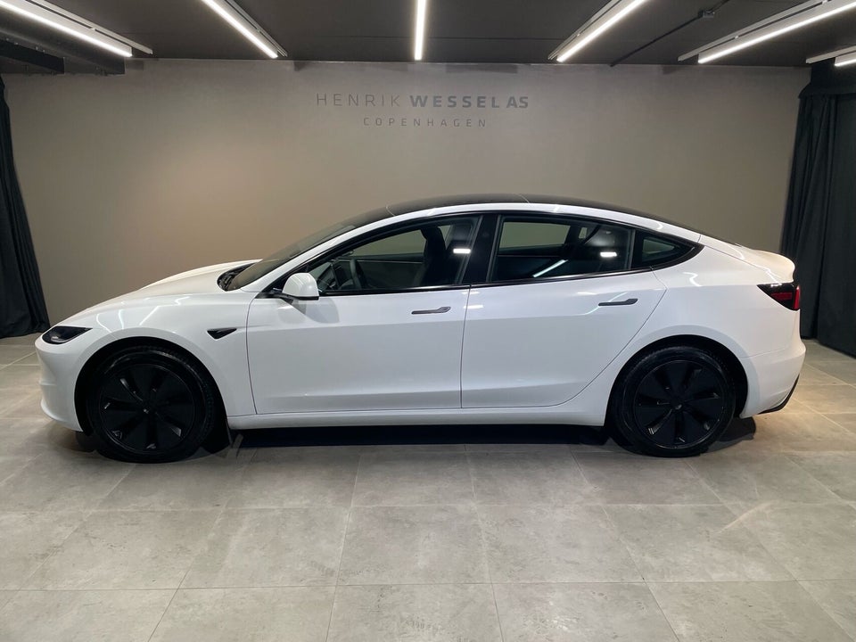 Tesla Model 3 RWD 4d