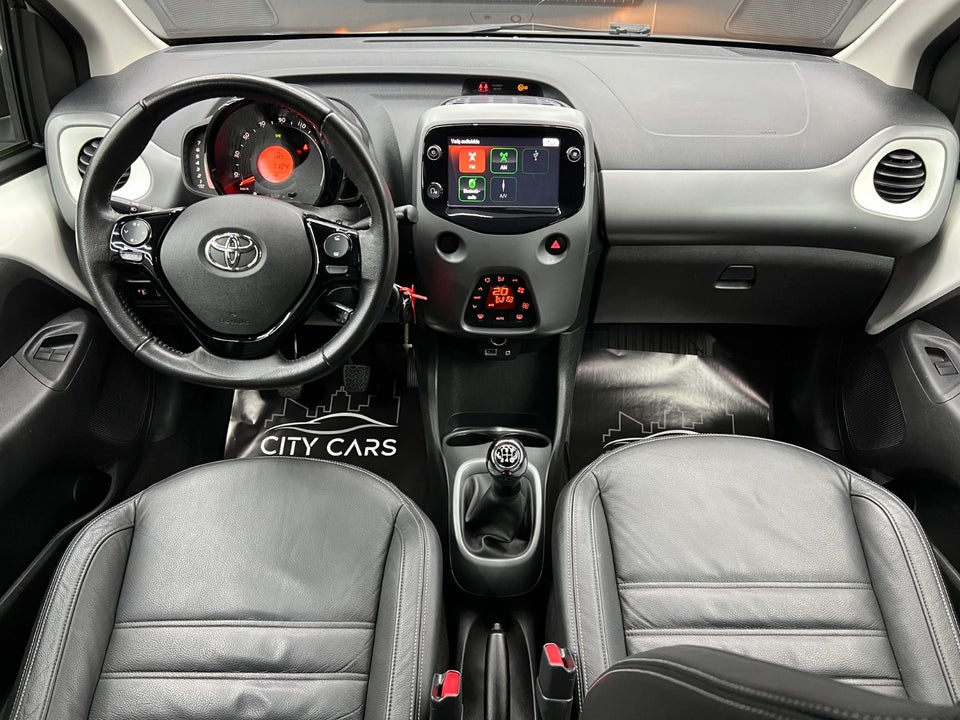 Toyota Aygo 1,0 VVT-i x-pose 5d