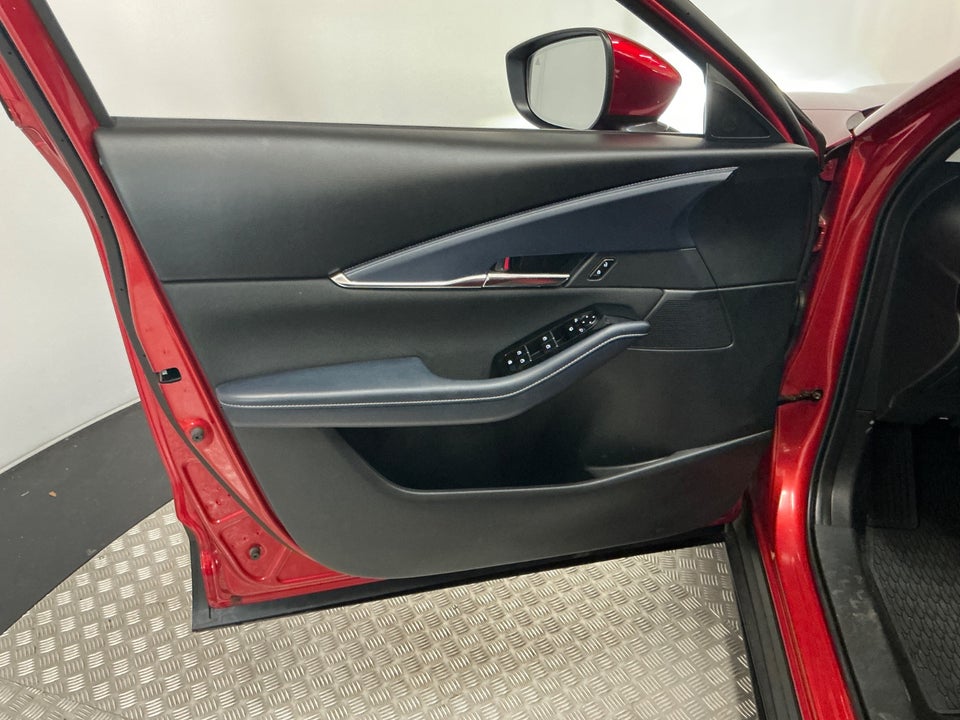 Mazda CX-30 2,0 SkyActiv-X 180 Cosmo 5d