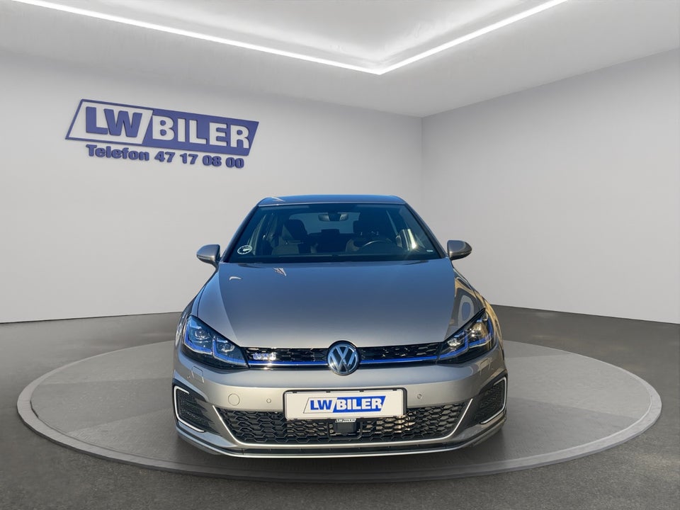 VW Golf VII 1,4 GTE DSG 5d