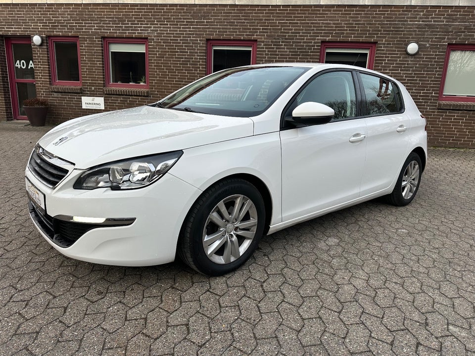 Peugeot 308 1,2 VTi 82 Active 5d