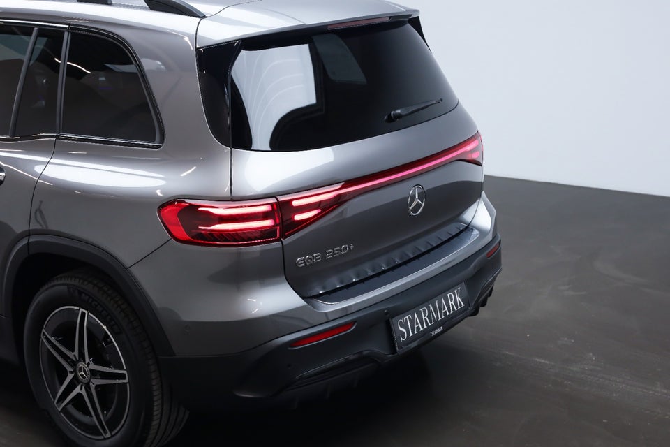Mercedes EQB250+ AMG Premium 5d