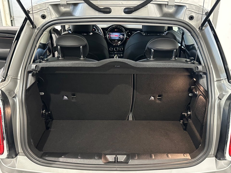 MINI Cooper SE Classic Trim 3d