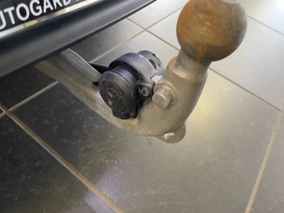 Mercedes EQB250+ Progressive 5d