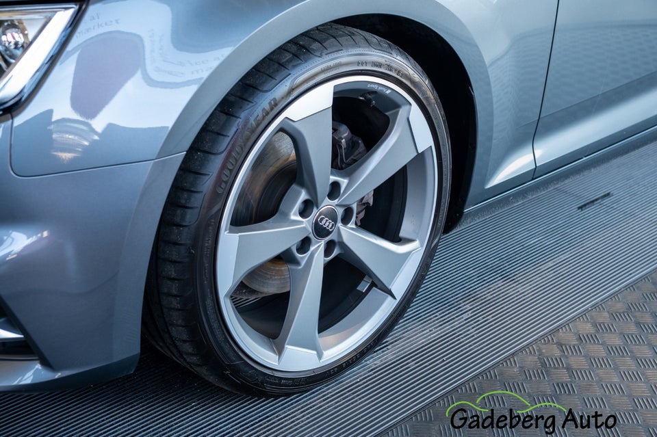 Audi A4 40 TFSi Sport Prestige S-tr. 4d