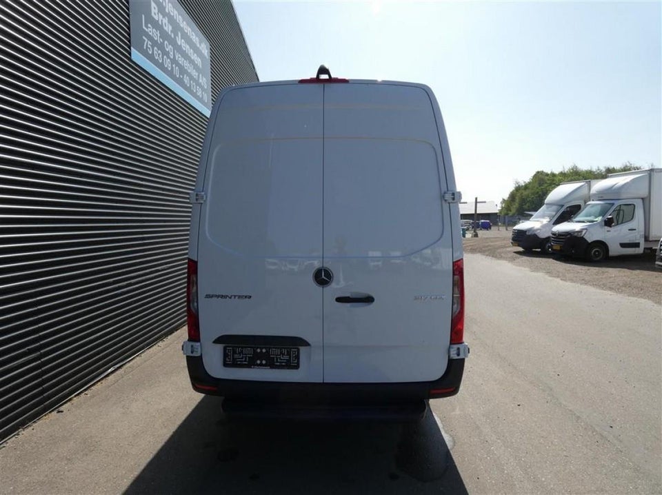 Mercedes Sprinter 317 2,0 CDi A4 Kassevogn aut. RWD