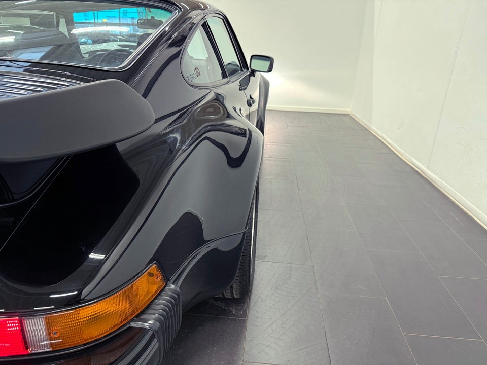 Porsche 911 3,3 Turbo Coupé 2d